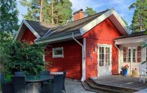 3 Bedroom Gorgeous Home In Degeberga